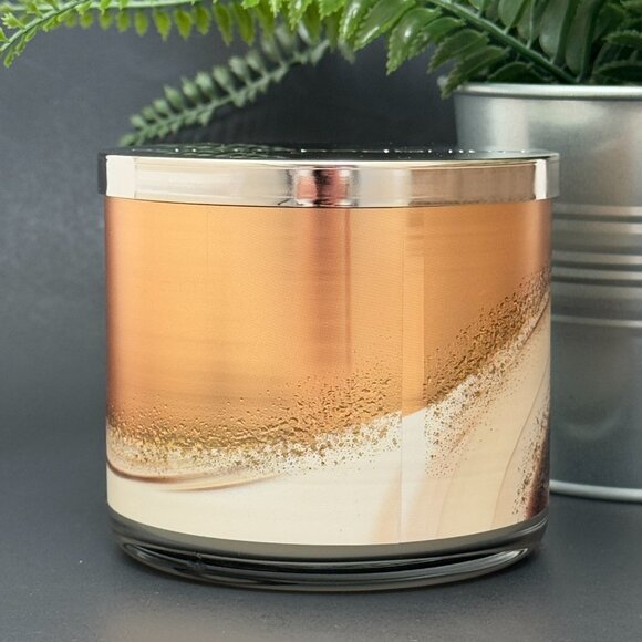 BBW Warm Vanilla Sugar Bath & Body Works 3 Wick Candle - Picture 2 of 10